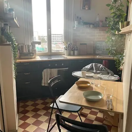 Daire Charmant Appart Pour Bebe Avec Balcon Proche Paris Vincennes